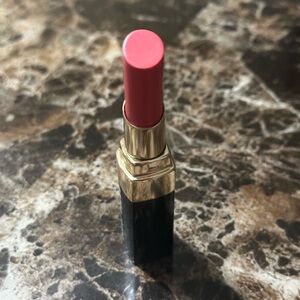 BOBBI BROWN LIPSTICK nourishing lip color- Island Pink